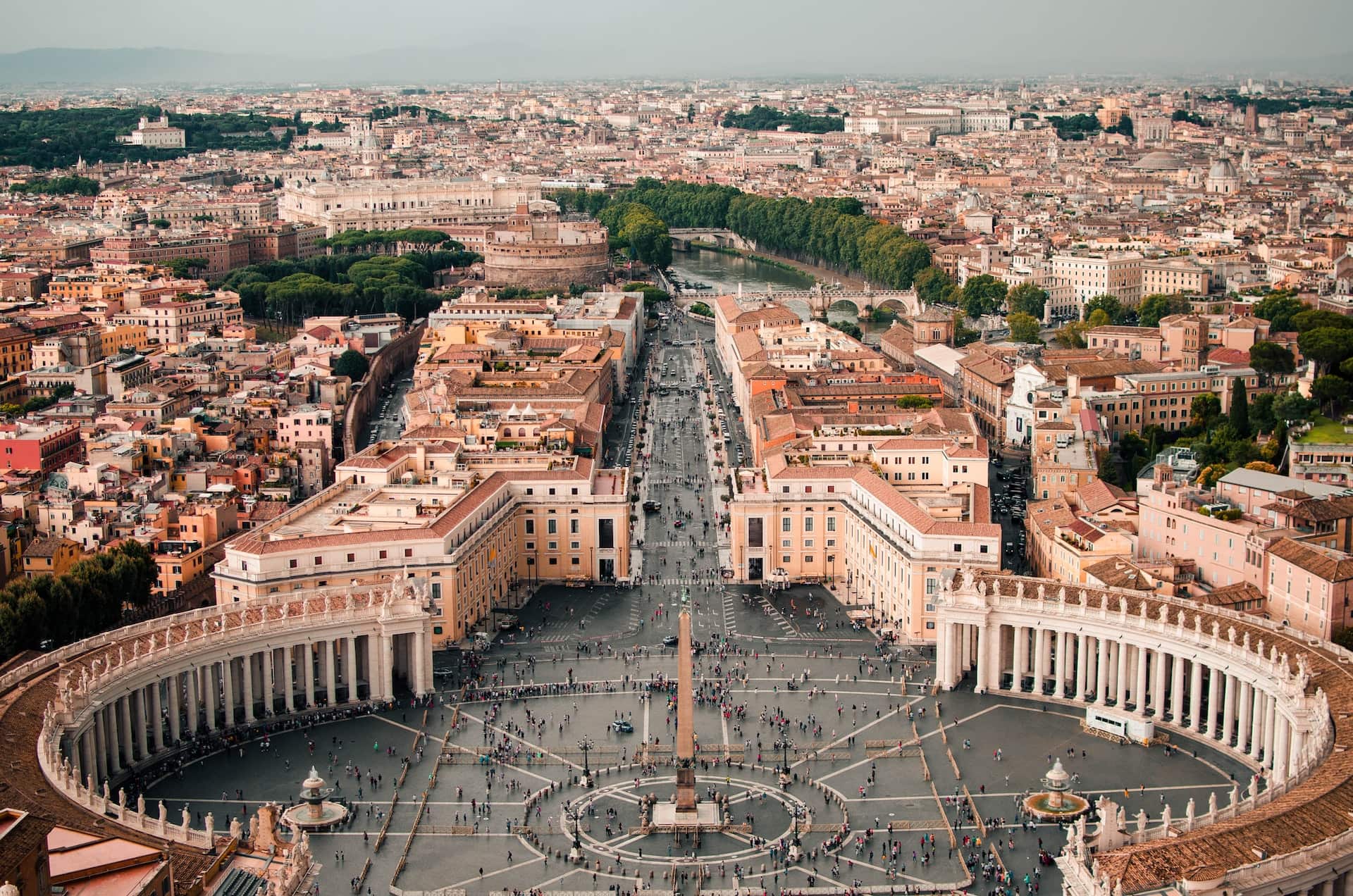Blick über Rom auf den Petersplatz